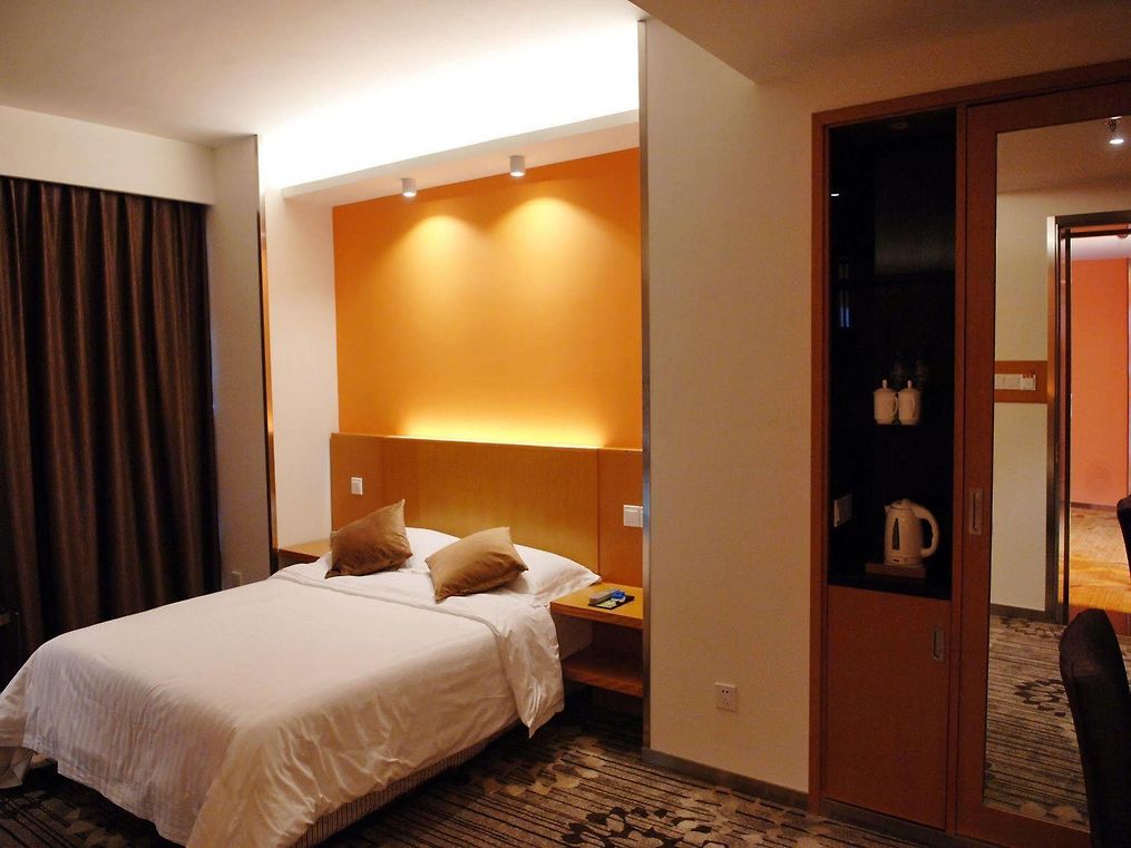 South China 4* Deluxe Family Room(building b). Shanghai airport hotel